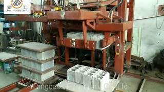 walking type block cuber