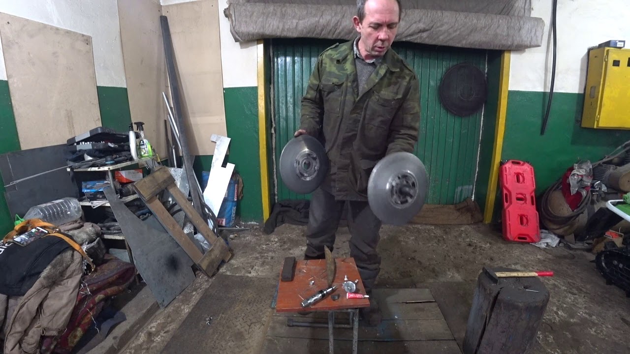 Arctik Cat XF 800 ремонт ведового шкива вариатора.