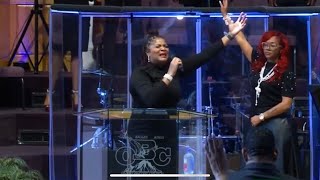 Lady Cynthia Adam’s -Rain On Us (Earnest Pugh).          Powerful Worship