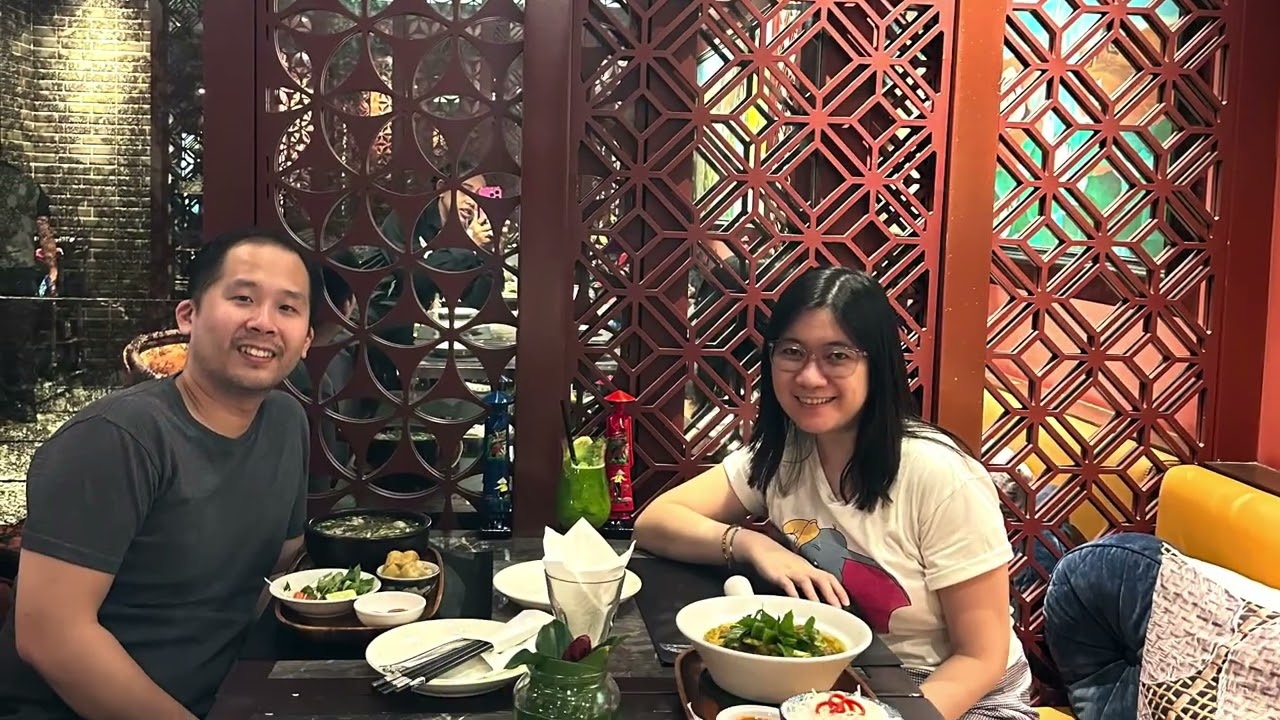 Dinner at Saigon Cafe