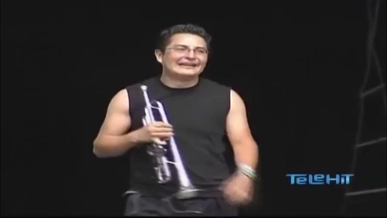Salón Victoria - Si Tu Boquita Fuera (Vive Latino 2010) Salón Victoria - Si Tu Boquita Fuera (Vive Latino 2010)