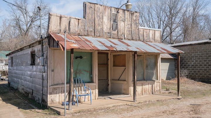 Exploring an 1830s American Ghost Town & meeting the locals who keep it alive