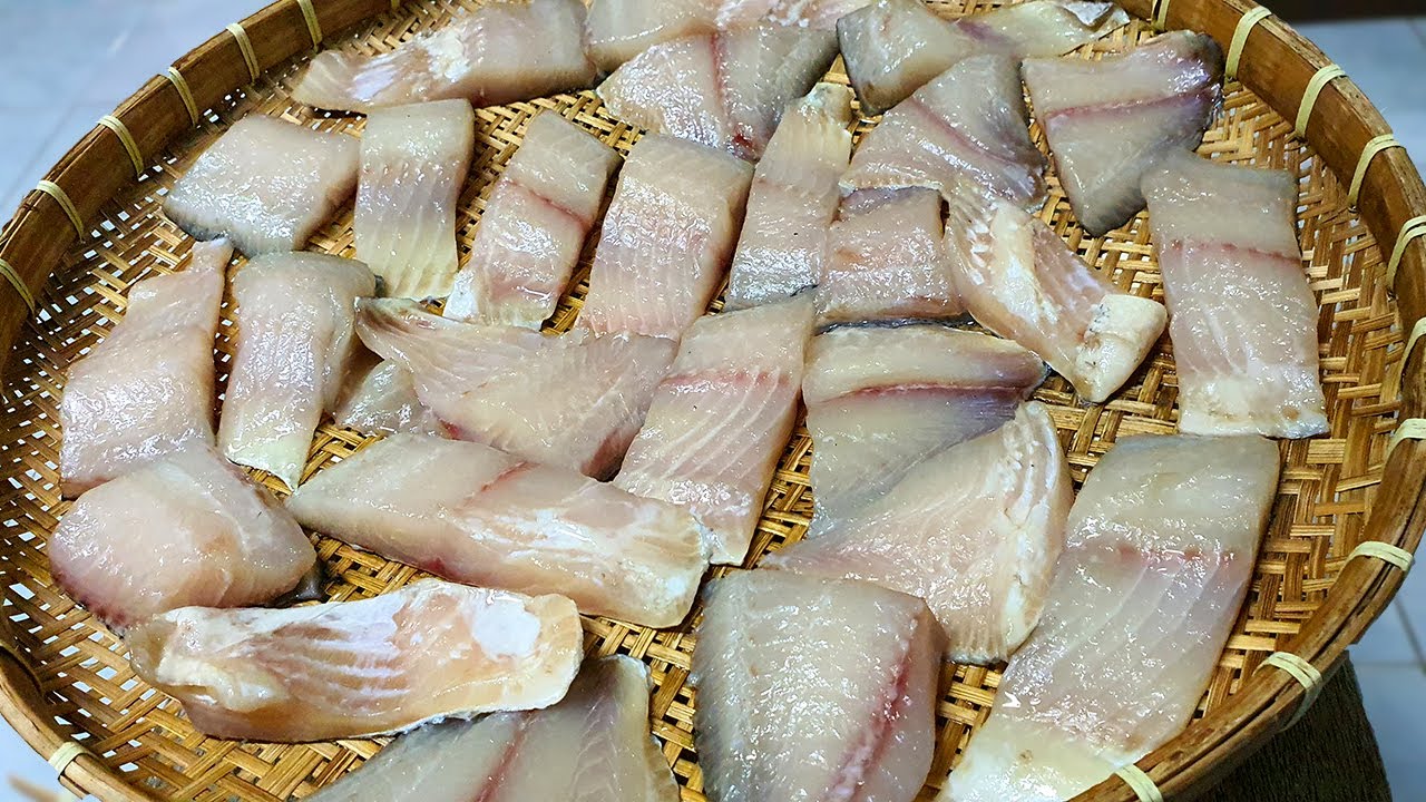 ปลานิลแดดเดียว สูตรทำง่ายๆ ให้อร่อยเค็มพอดี หอมอร่อยด้วยมือเรา แถมวิธีตากแบบแมลงวันไม่กล้าเฉียด