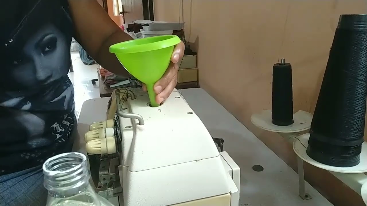 COMO VERIFICAR O NÍVEL DO ÓLEO DA MÁQUINA OVERLOQUE INDUSTRIAL 🤔