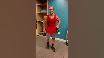 Schoudertraining met alleen een kettlebell! 💪🏻👽 #shorts