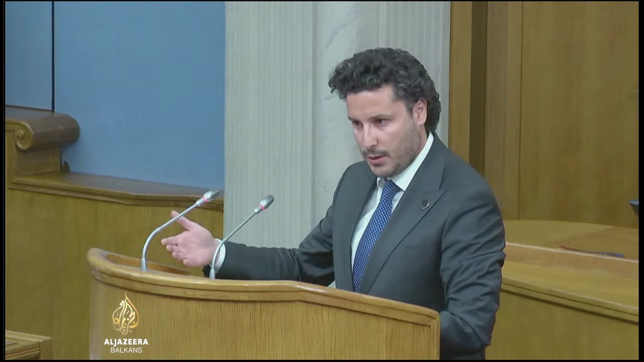 الجبل الأسود في أزمة سياسية جديدة، وأبازوفيتش يجيب على أسئلة النواب