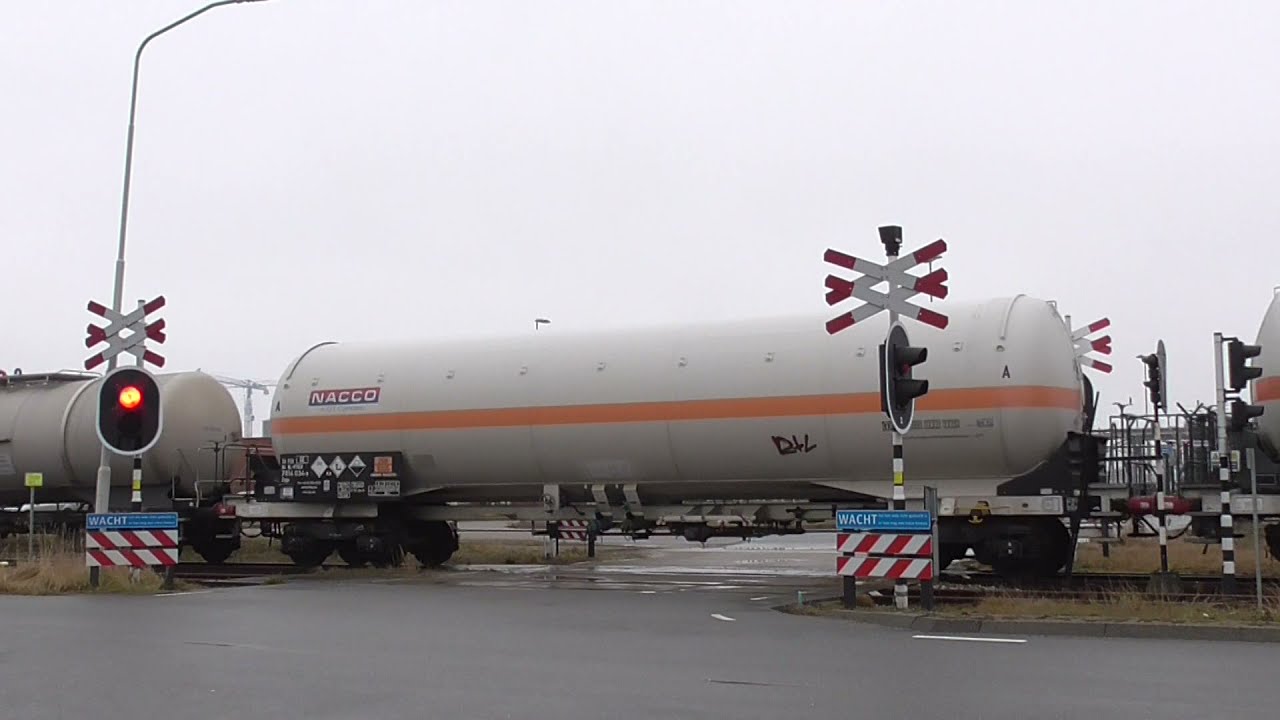 Spoorwegovergang Farmsum (Delfzijl)/ Passage a Niveau/ Railroad-/ Level Crossing/ Bahnübergang