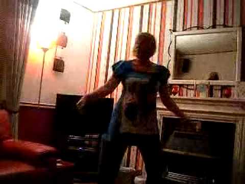 mum drunk dancin