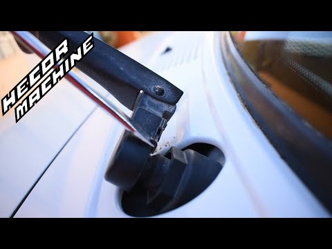 Video: ¿Cómo se quita el brazo del limpiaparabrisas de un Ford Explorer?