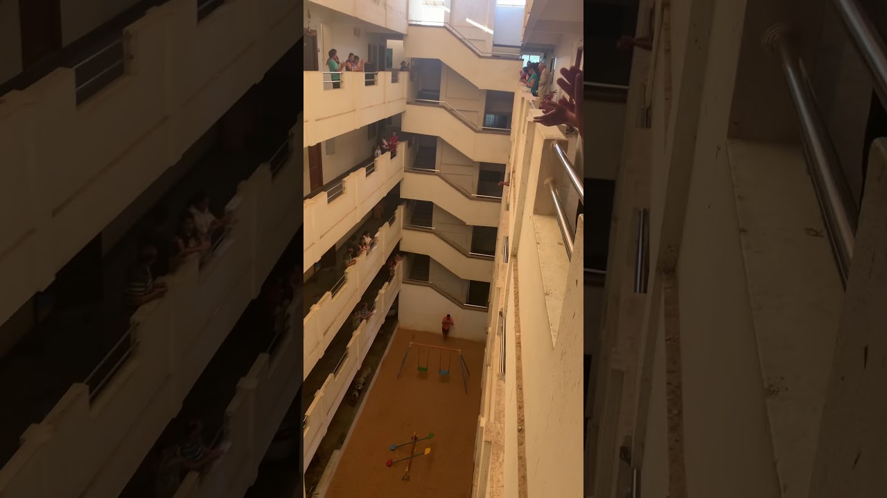 Janata Curfew | People across India claps | India Fights CoronaVirus | Clapping in Bangalore