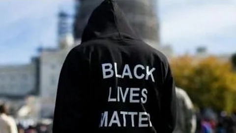 Black Lives Matter throws 'black only' Memorial Da...