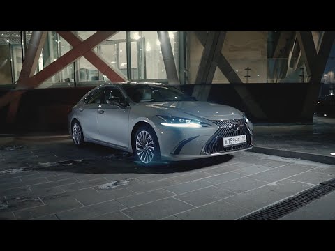 Video: Vuoden 2021 Lexus ES Ei Ole Aivan Ylellinen Lausuma, Jonka Sen Piti Olla