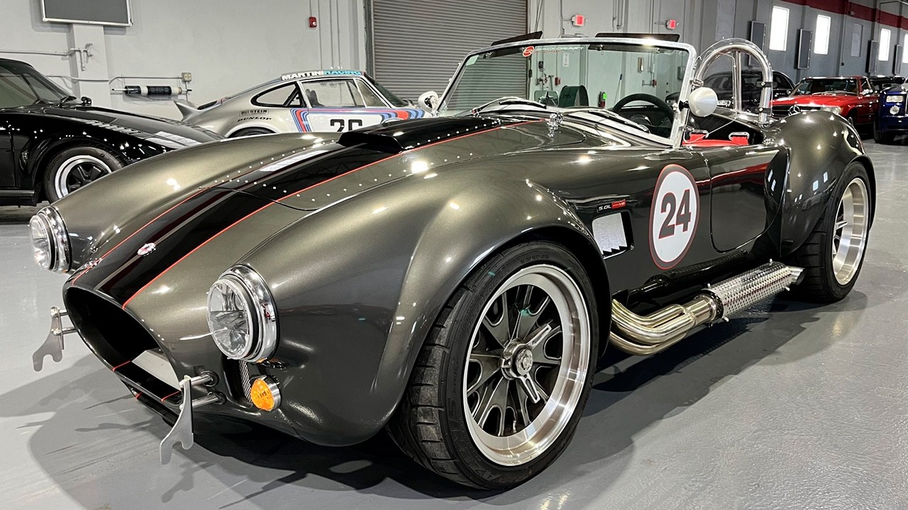 Modern Backdraft Backdraft Racing Roadster: A Modern Cobra with 460 HP and Insane Power ...