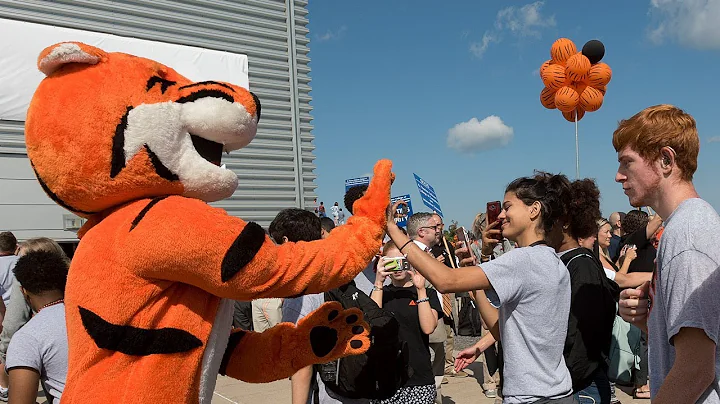 RIT Tiger Walk and New Student Convocation 2017