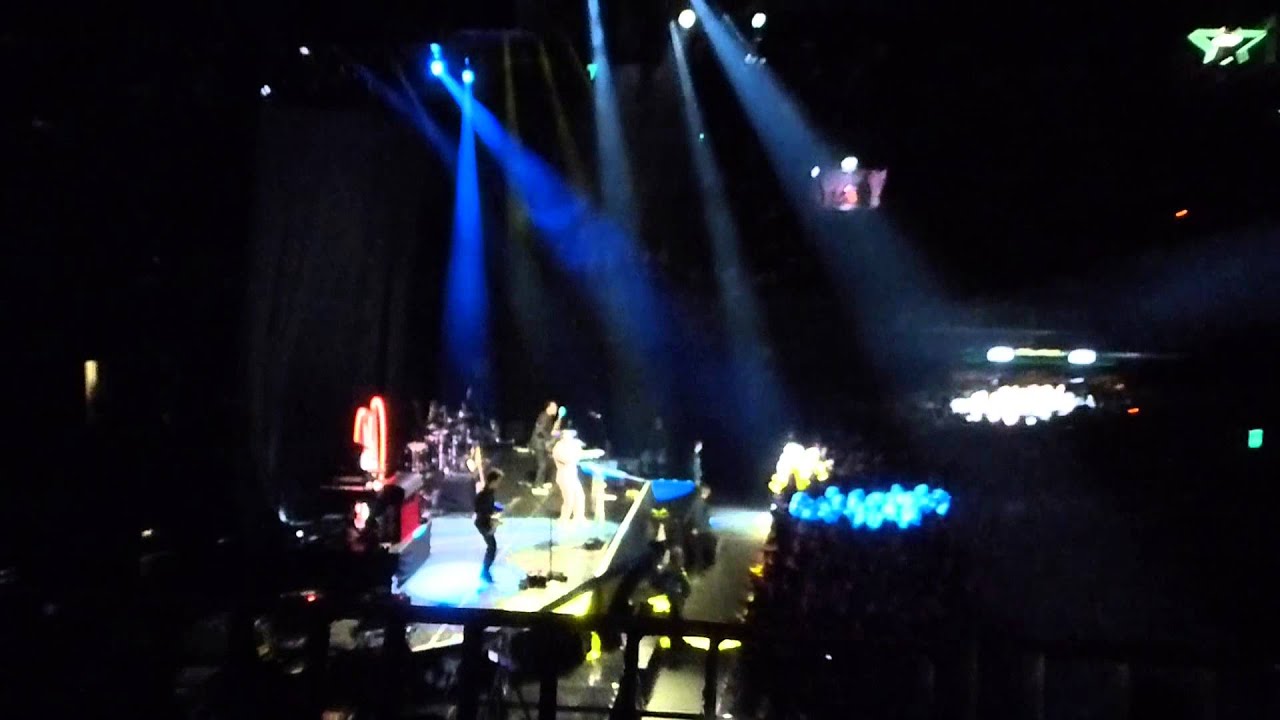 Mayer Hawthorne Back Seat Lover (Live Ziggo Dome, Amsterdam) YouTube
