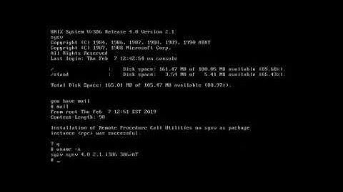 System V/386 booting up on VirtualBox