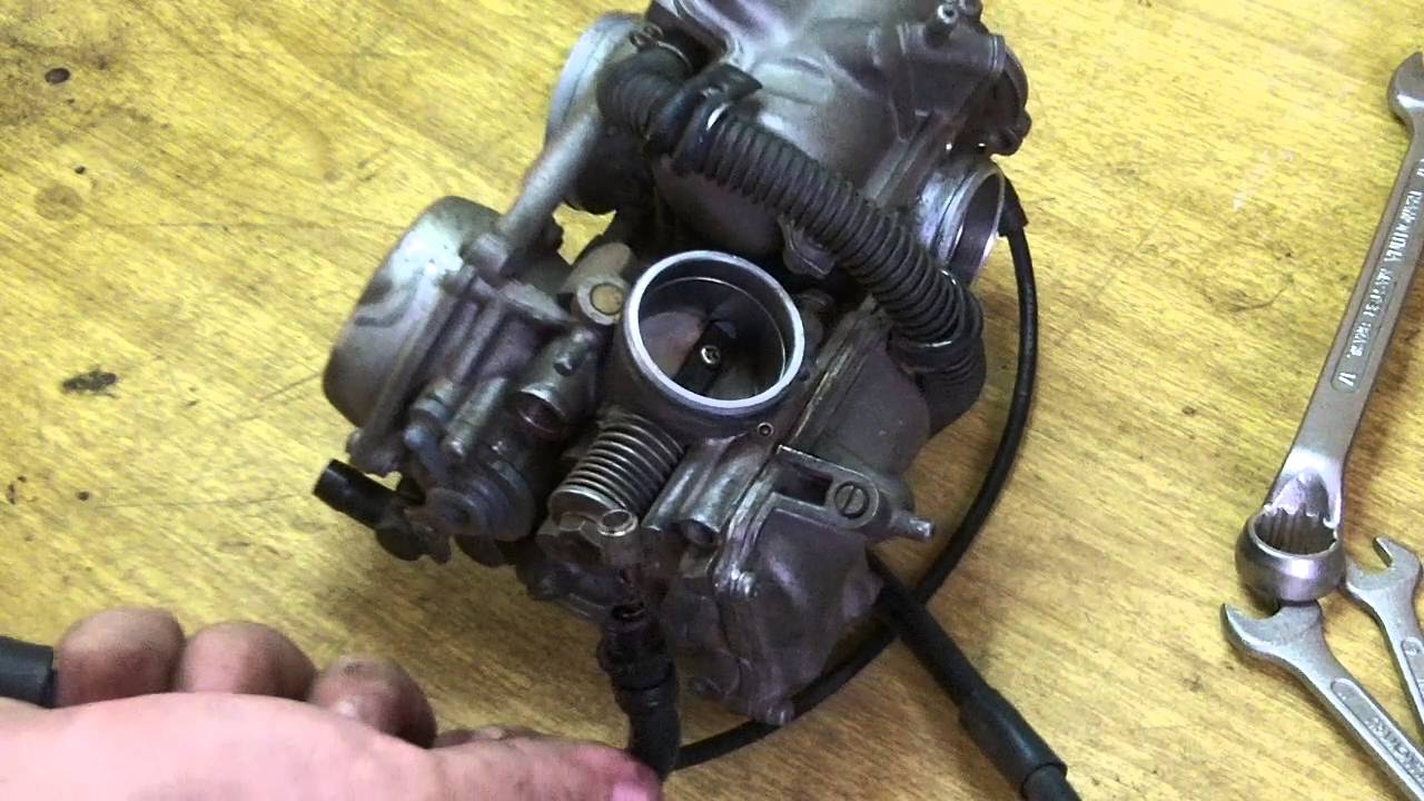 Carburador Shadow 600 - carburador duplo (parte 4/17)