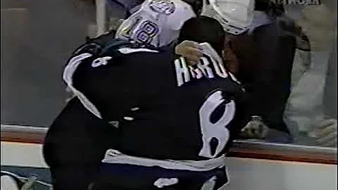 Jamie Huscroft vs Mark Janssens - Nov 5, 1997