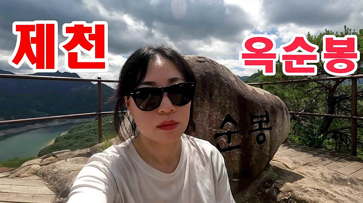 A woman who climbs alone without fear in this weather (feat. What a spectacular view)