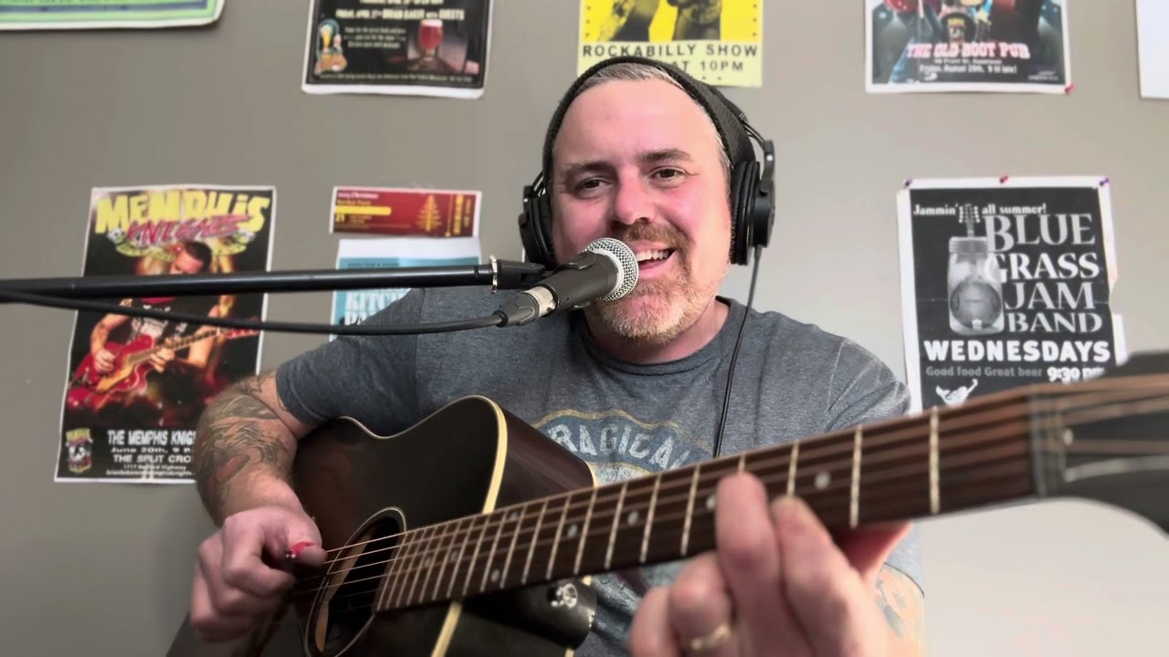 Finger Style Guitar and Bluegrass Banjo Rolls