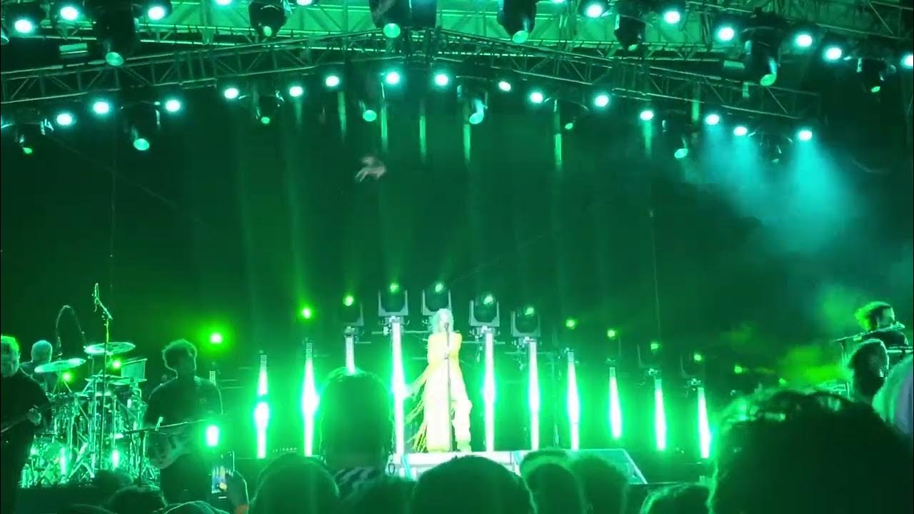 Carly Rae Jepsen - Stay Away (clip), Asbury Park NJ 2023 - YouTube