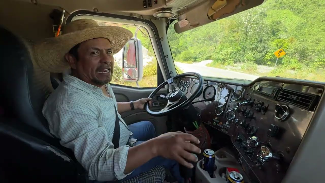 Vamos cuesta abajo; una pendiente extrema de la sierra chiapaneca 
