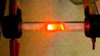 air discharge in vacuum tube