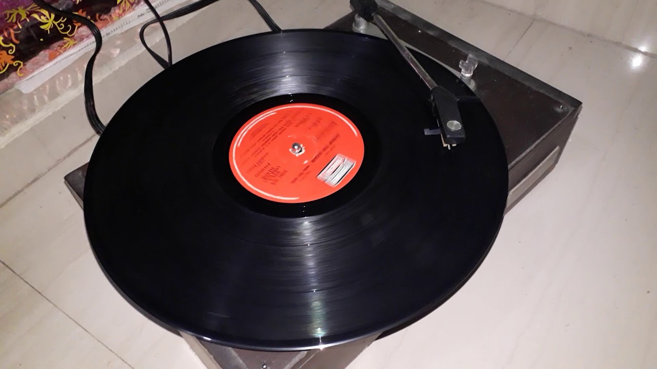 Playing LP record on Murphy Record Player - YouTube
