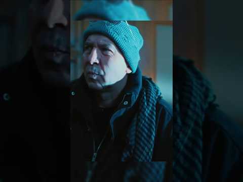 ОПЯТЬ НА ПРАЗДНИК ОПОЗДАЛИ #Shorts#Кино#film#фильм#serial#сериал#