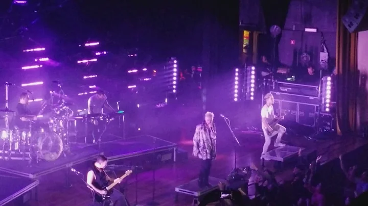 Walk the Moon "One Foot" at Ryman Auditorium in Nashville 1/28/18