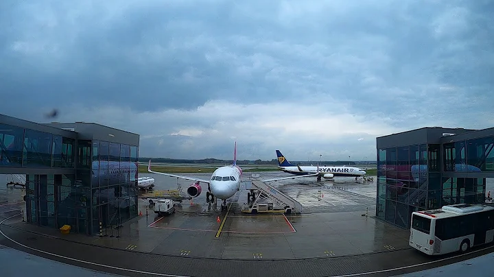 Rainy take-off from Katowice Airport