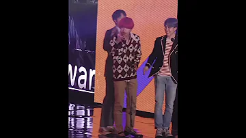 Idols Reaction On Jisoo And V S Speech Jisoo Kimtaehyung Blackpink Bts 