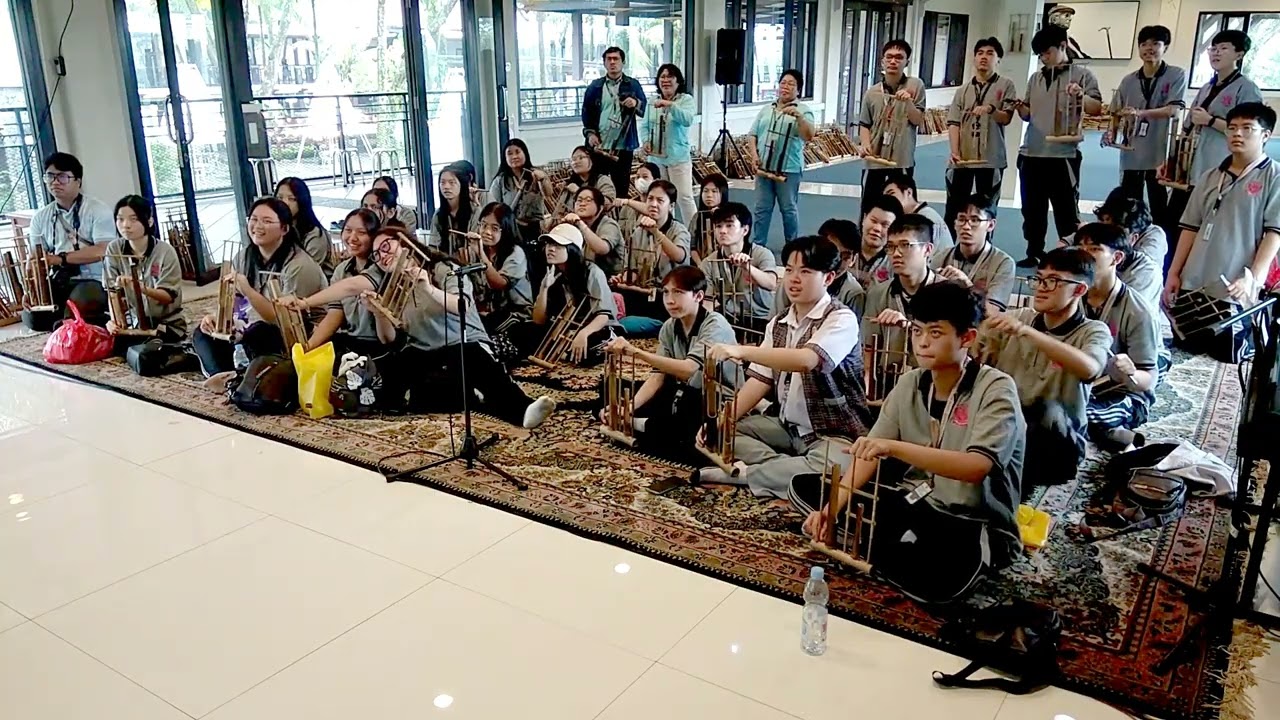 SMA Citra Bangsa Tangerang Bermain #Angklung di Bale Seni Barli   #Kotabaruparahyangan