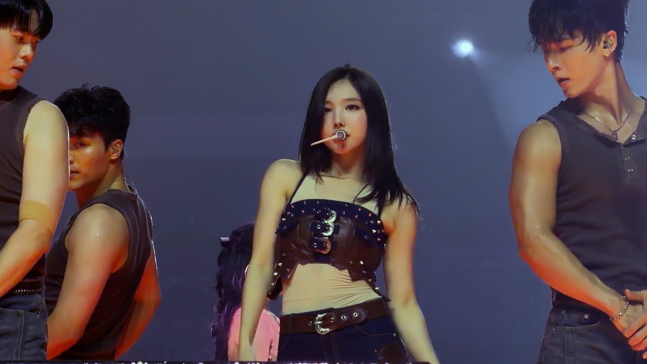 [4K] 251025 TWICE - HELL IN HEAVEN + RIGHT HAND GIRL | TWICE TIF WORLD TOUR IN MALAYSIA