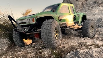 Extreme off road 4x4 rock crawling RC Axial SCX6 upgraded