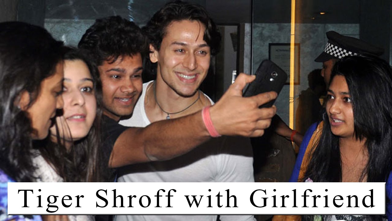 Tiger Shroff Seen With His Beautiful GIRLFRIEND !
