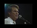 Glen Campbell sings the classic &quot;God Bless the USA&quot;