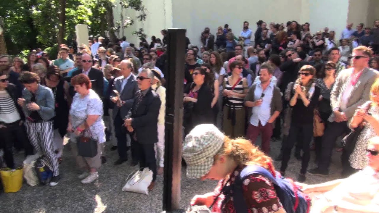 Shary Boyle addresses the crowds in Venice