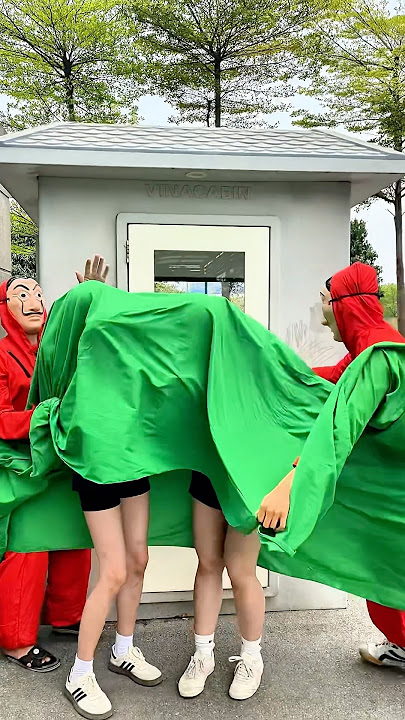 Money Heist vs Police 8 #moneyheist #police #parkour #escape #shorts