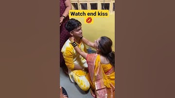 bride and groom Marathi wedding kissing video 💋