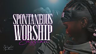 Spontaneous Worship With Delight Ayobola #worshipmusic #spontaneous 