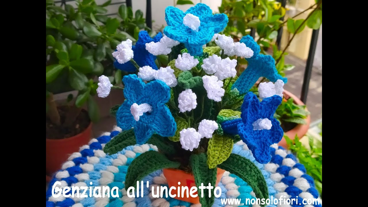 Genziana all'uncinetto  Crochet flowers #genzianauncinetto #fioriuncinetto #flowerscrochet