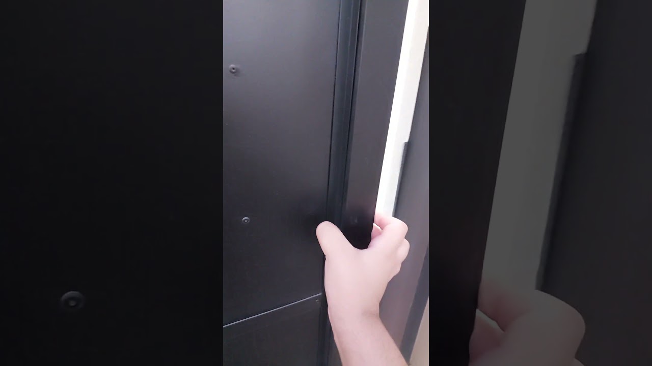 how to open garage door manually كيف تفتح باب الجراج بيدك