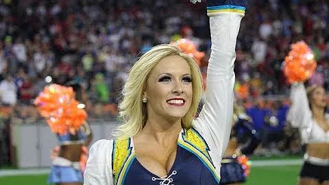 Top 10 Most Beautiful NFL Cheerleaders in The World