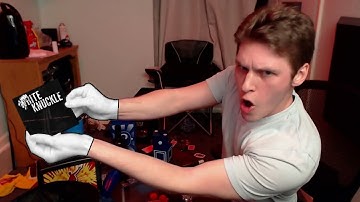 Jerma plays White Knuckle (Pt. 1 w/ Chat)