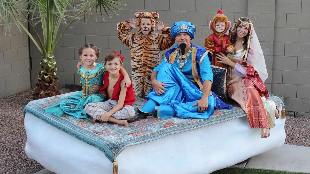 Aladdin, costume, genie, golf cart, Abu, Jasmine, Rajah, cosplay, Gilbert.