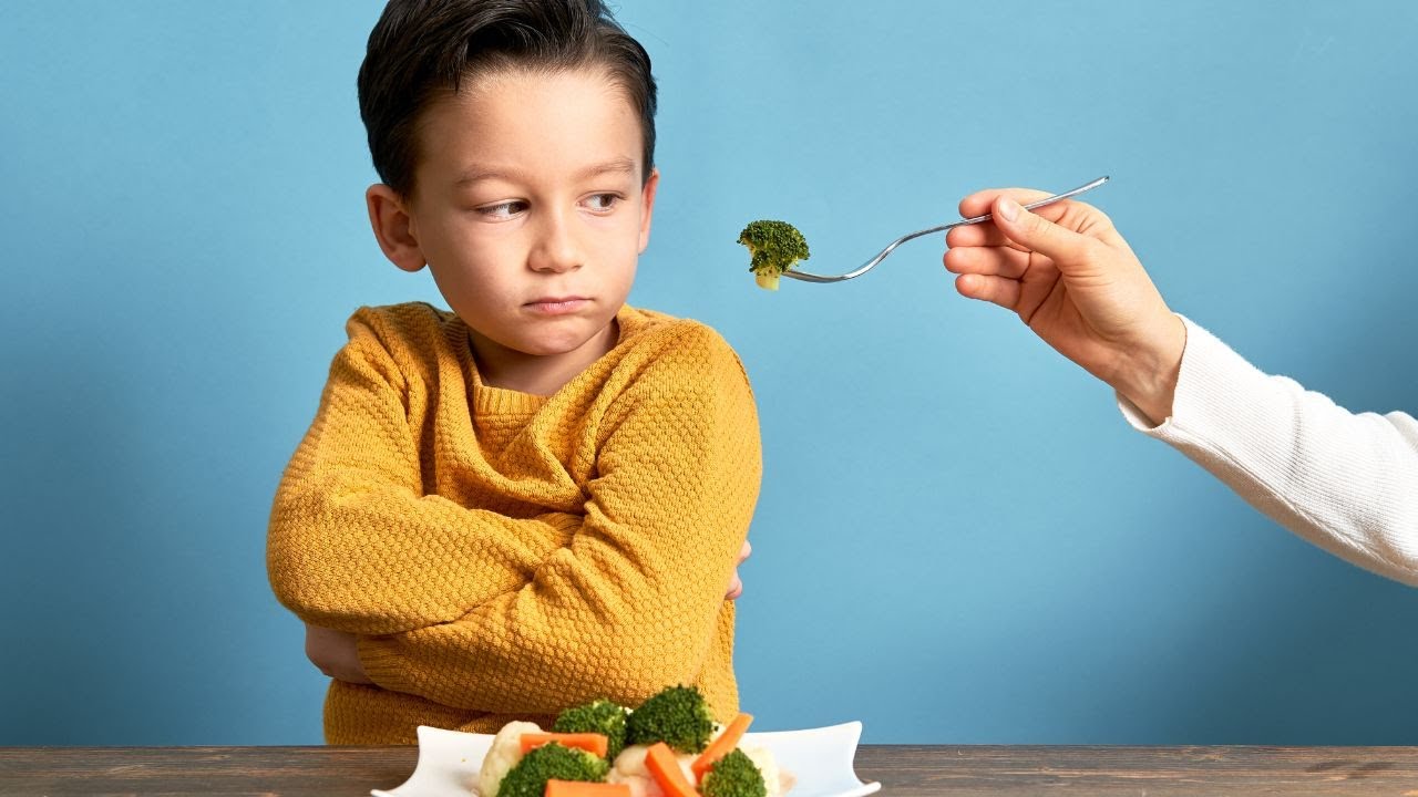 PARENTS - Use These Strategies to Feed Picky Eaters! - YouTube