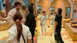 Qazi Touqeer mimics Arishfa Khan; Arishfa Khan impressed and smiling at Qazi's acting