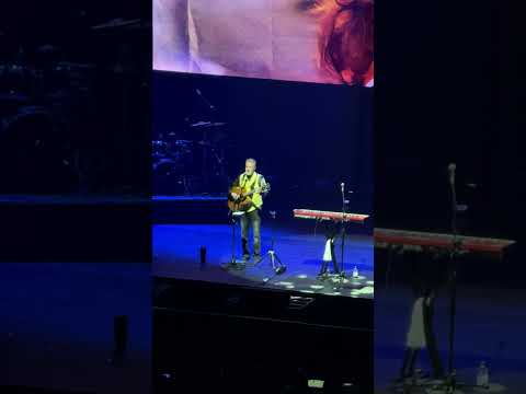 Aubrey - Toast (Tribute to Bread) Live at Manila