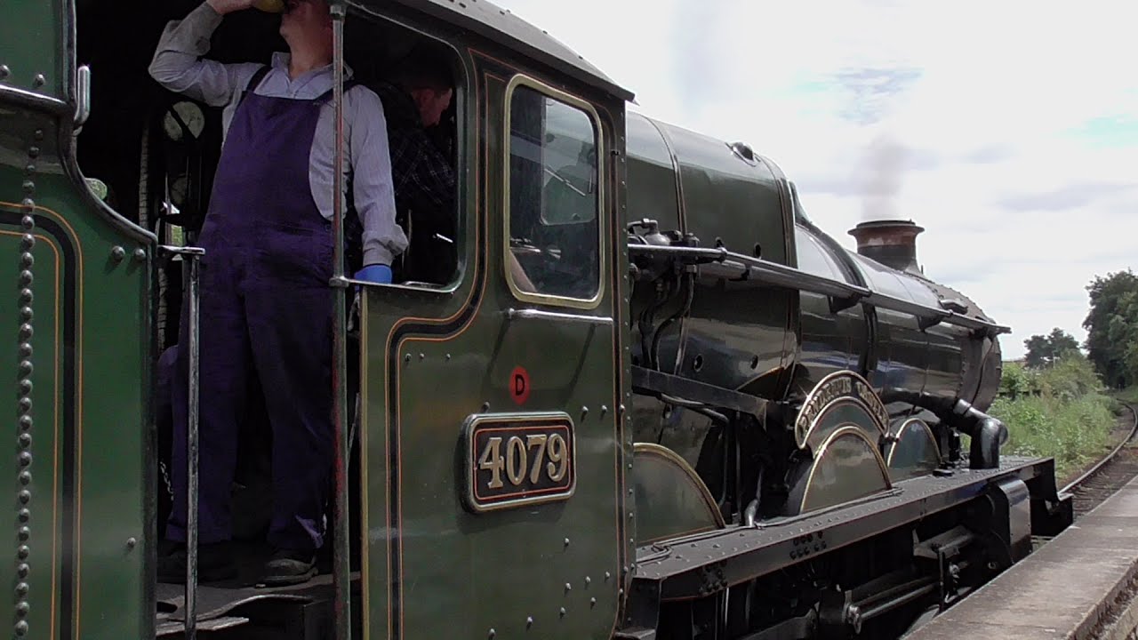 Steam. 4079 Pendennis Castle & 153 diesel. Didcot GWS August 2024.